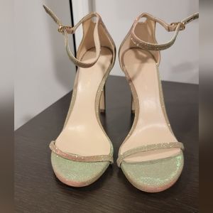 NWOT Stuart Weitzman Nudistsong sandals